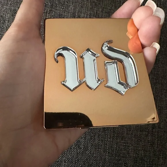 80 WR - Urban Decay Stay Naked The Fix Powder Foundation - Picture 5 of 6